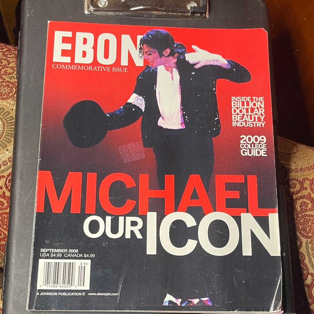 Michael Jackson Commemorative Magazine